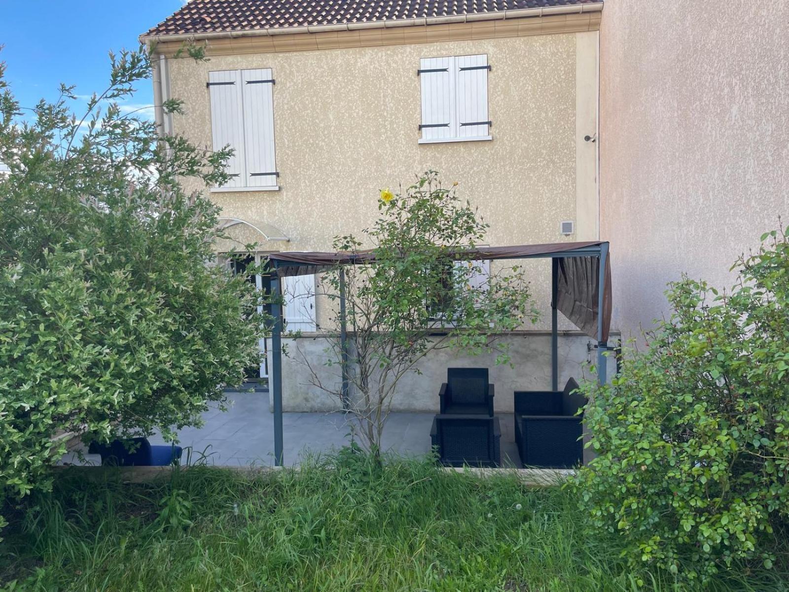 Maison De Caractere A Ballainvilliers Экстерьер фото